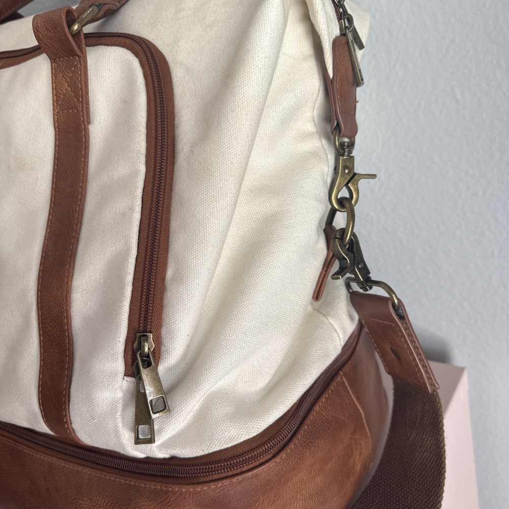 Canvas Weekender Carry-on Duffle Bag Cream/Brown Shoe Compartment/Laptop Sleeve - Picture 2 of 9
